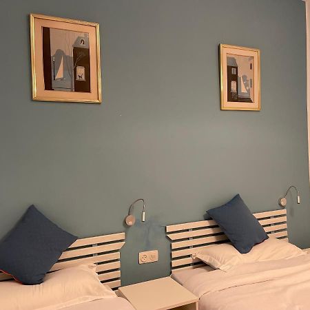 Pension Bertolin バルセロナ エクステリア 写真
